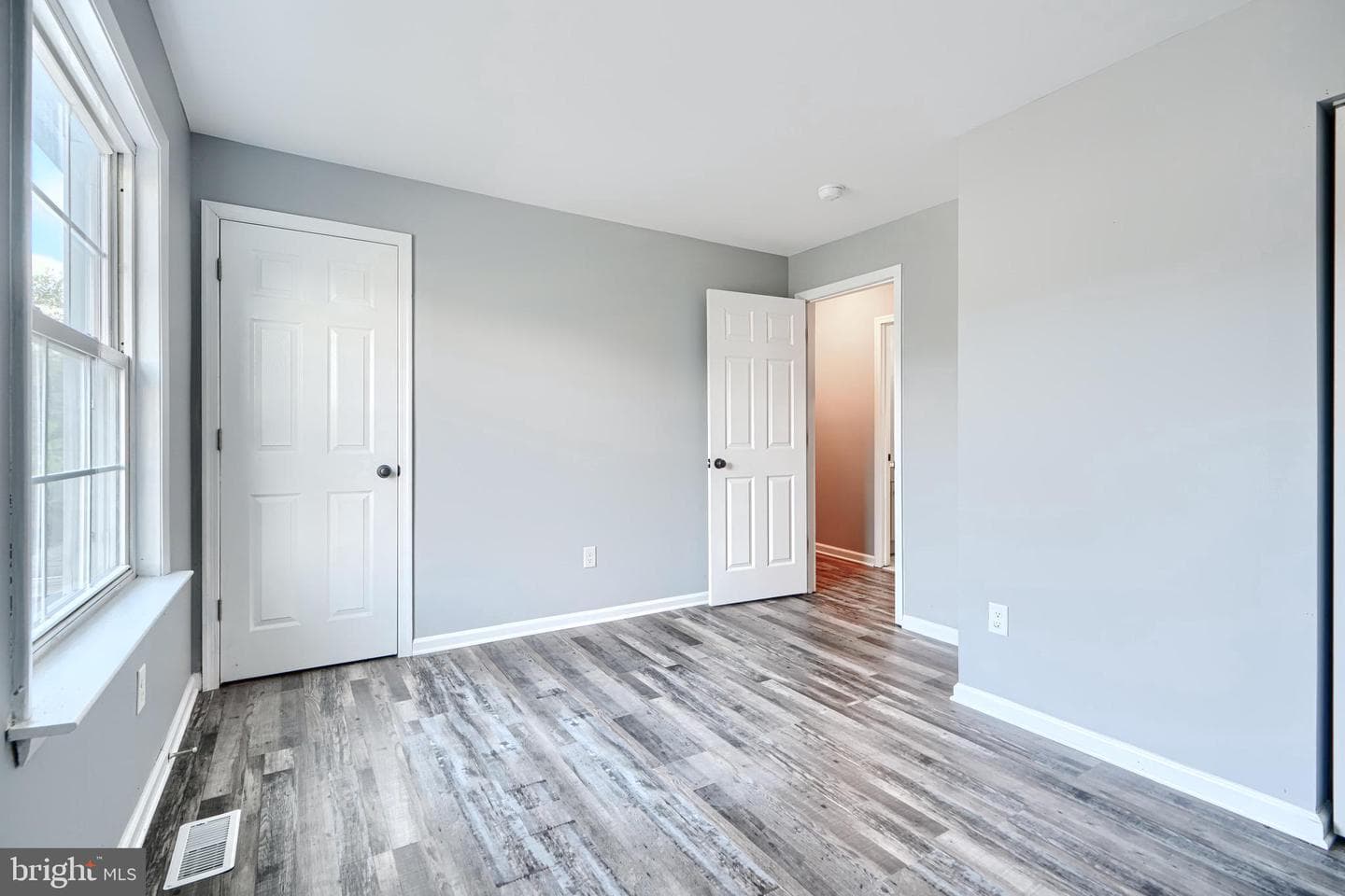 213 Colgate Avenue photo 12