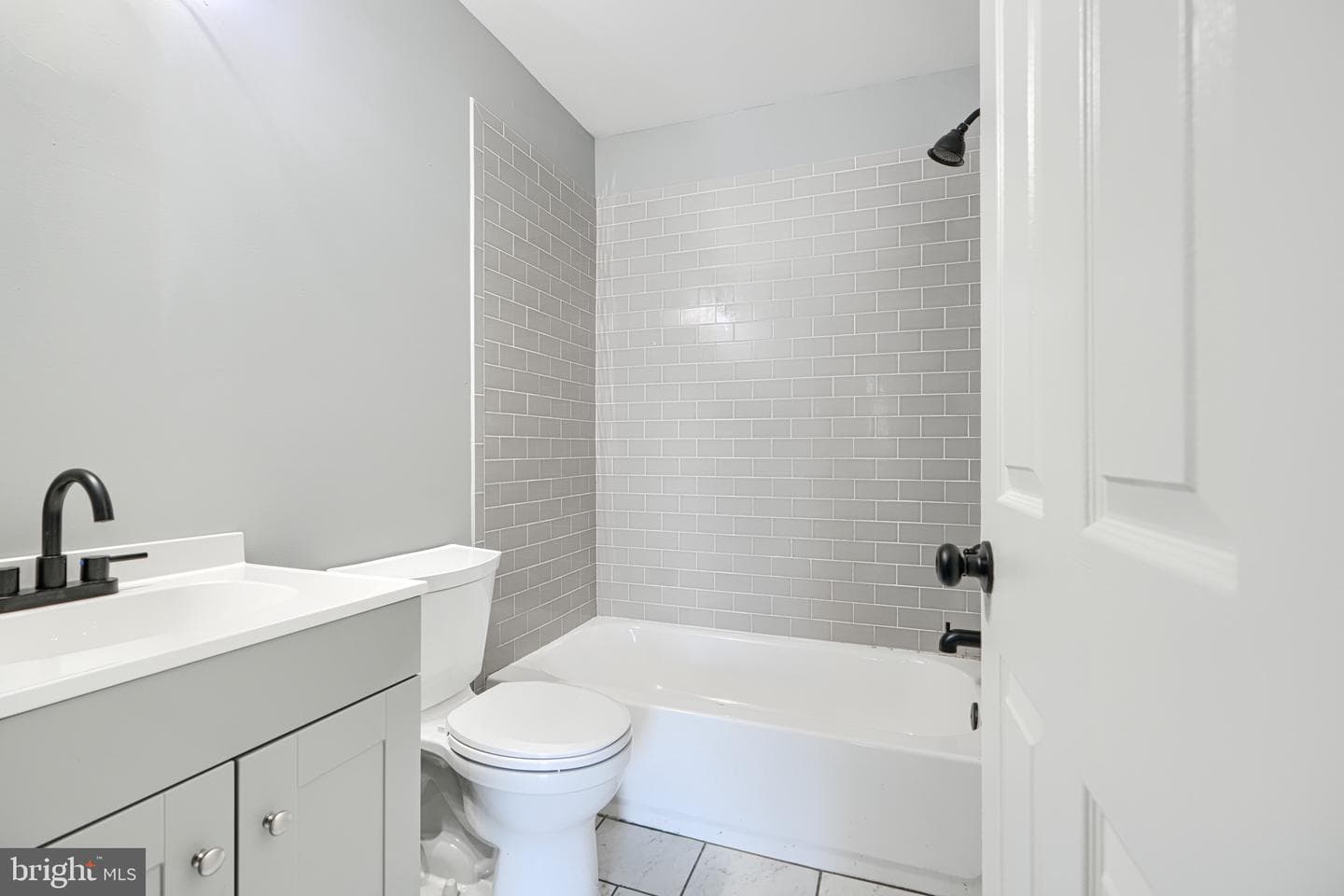 213 Colgate Avenue photo 18