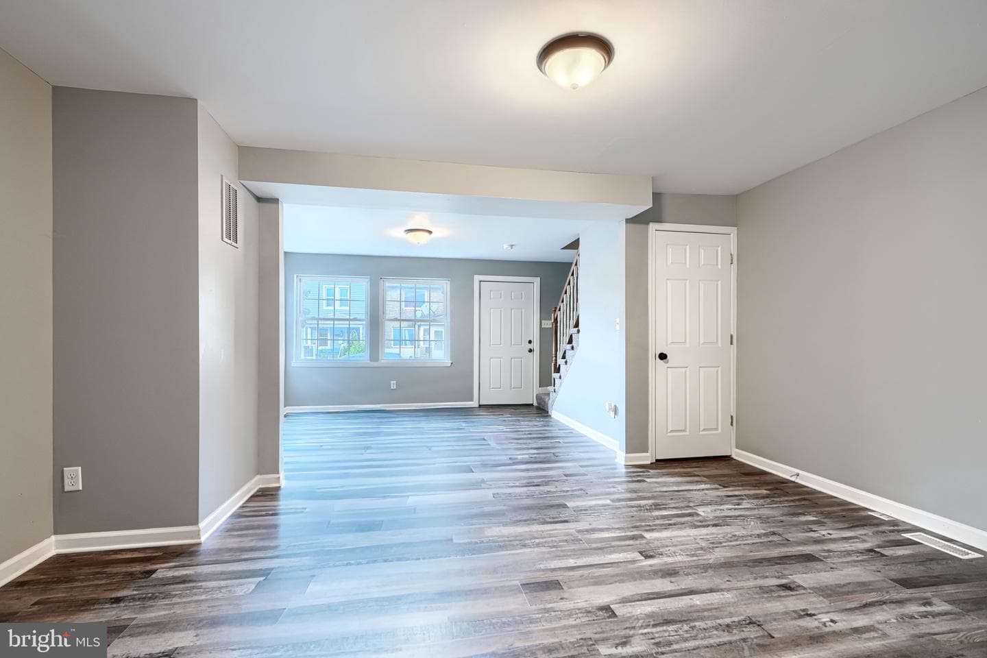 213 Colgate Avenue photo 6