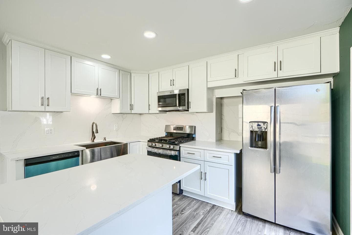 4 Maya Way photo 18
