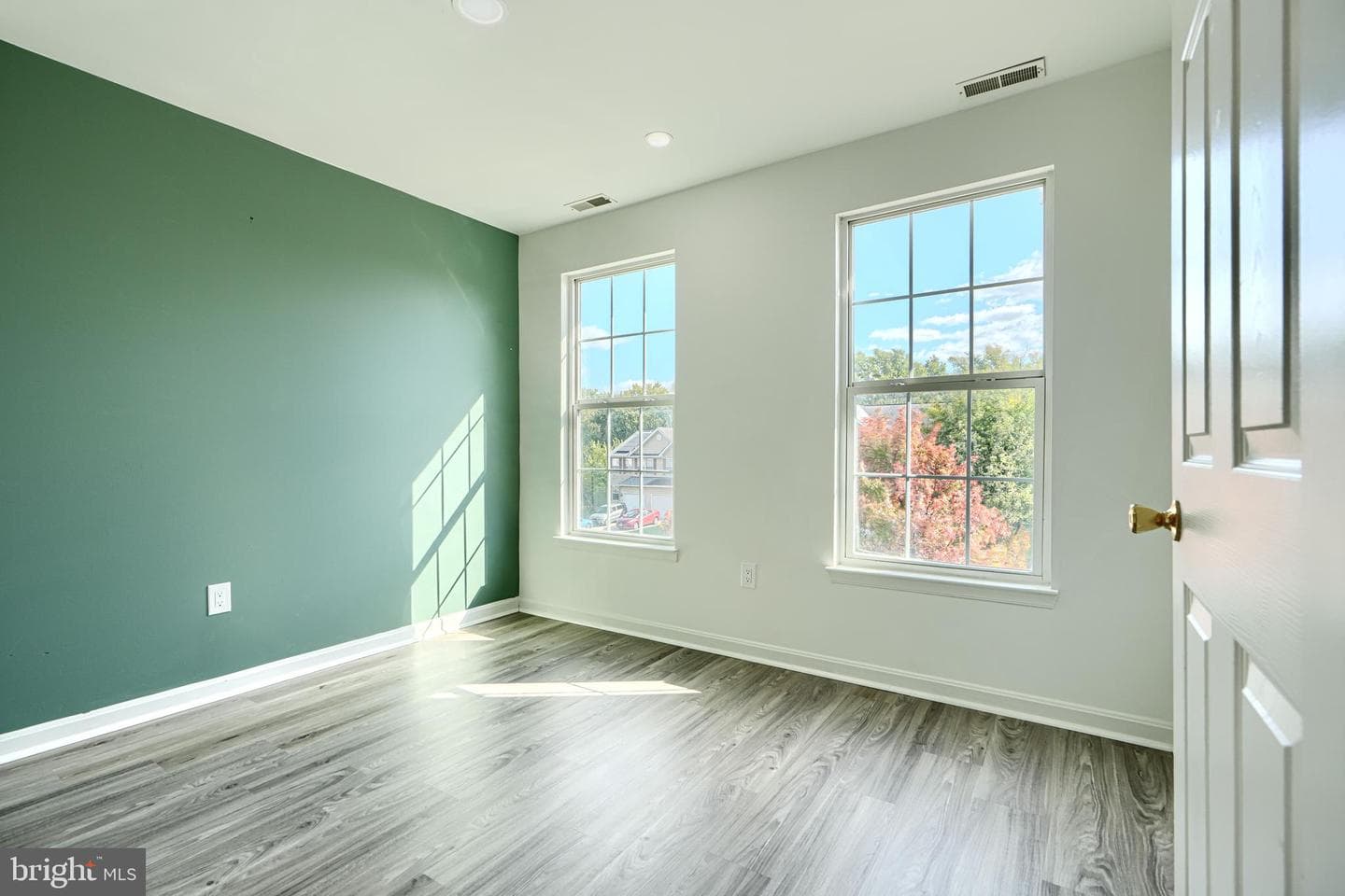 4 Maya Way photo 36