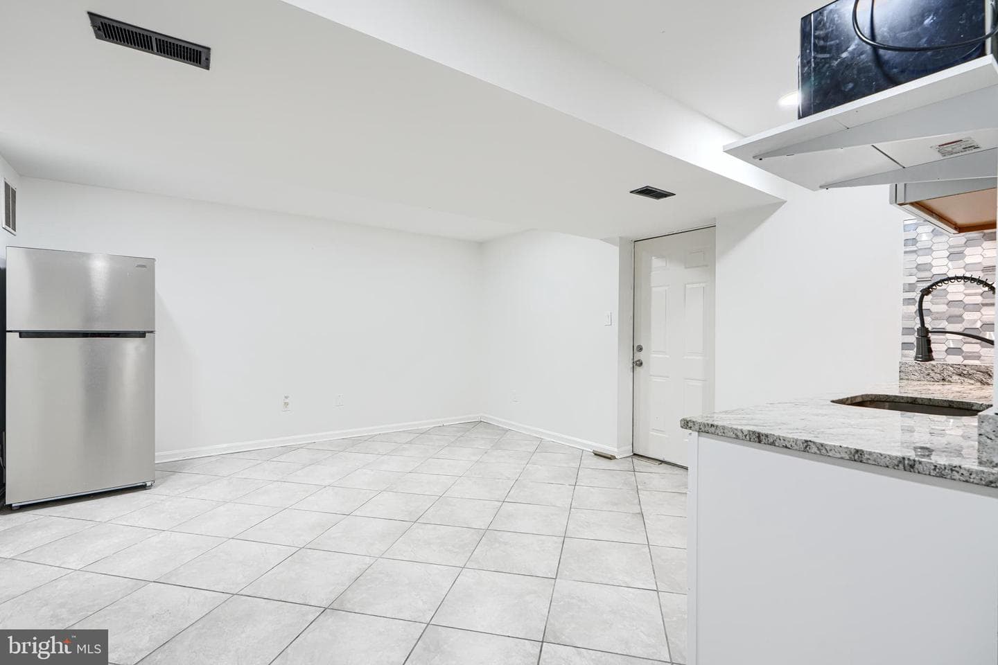 4 Maya Way photo 43