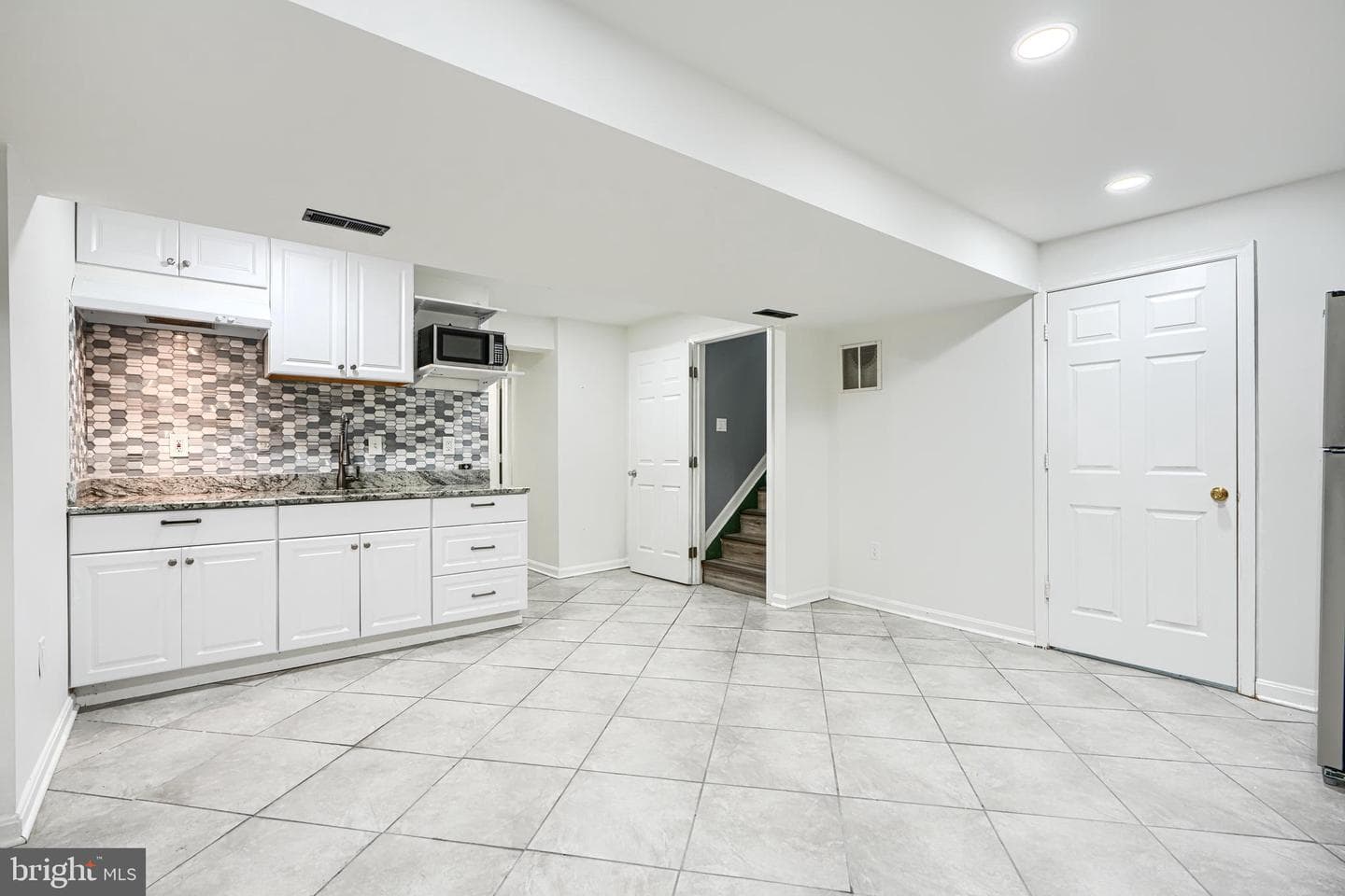 4 Maya Way photo 44