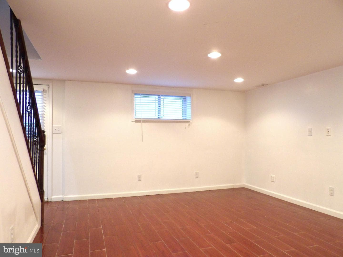 901 Grovehill Road photo 29