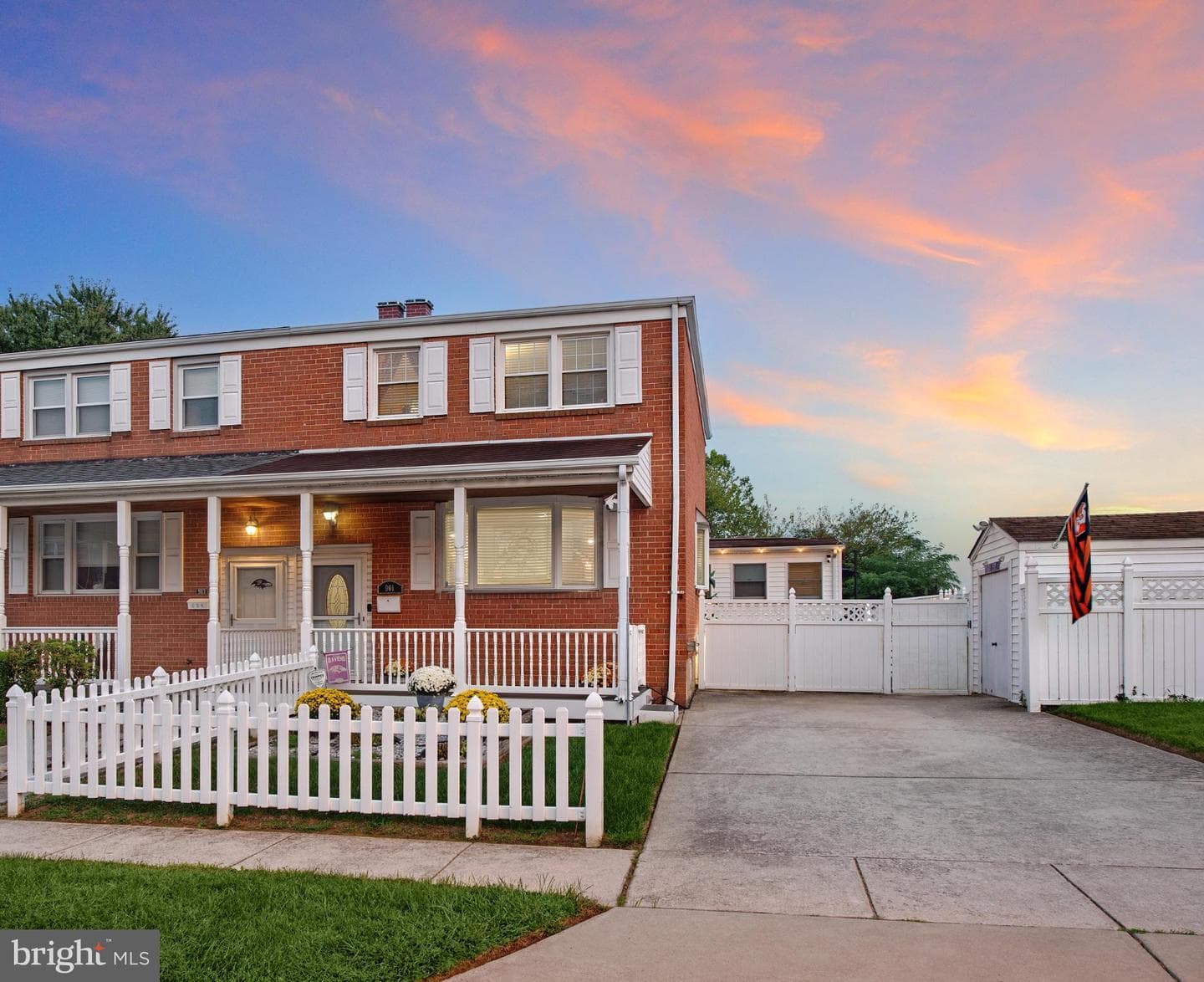 901 Grovehill Road photo 49