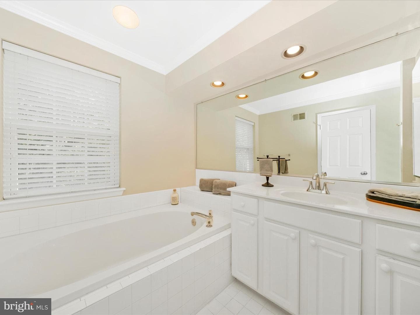 28 Goldsborough Way #41 photo 25