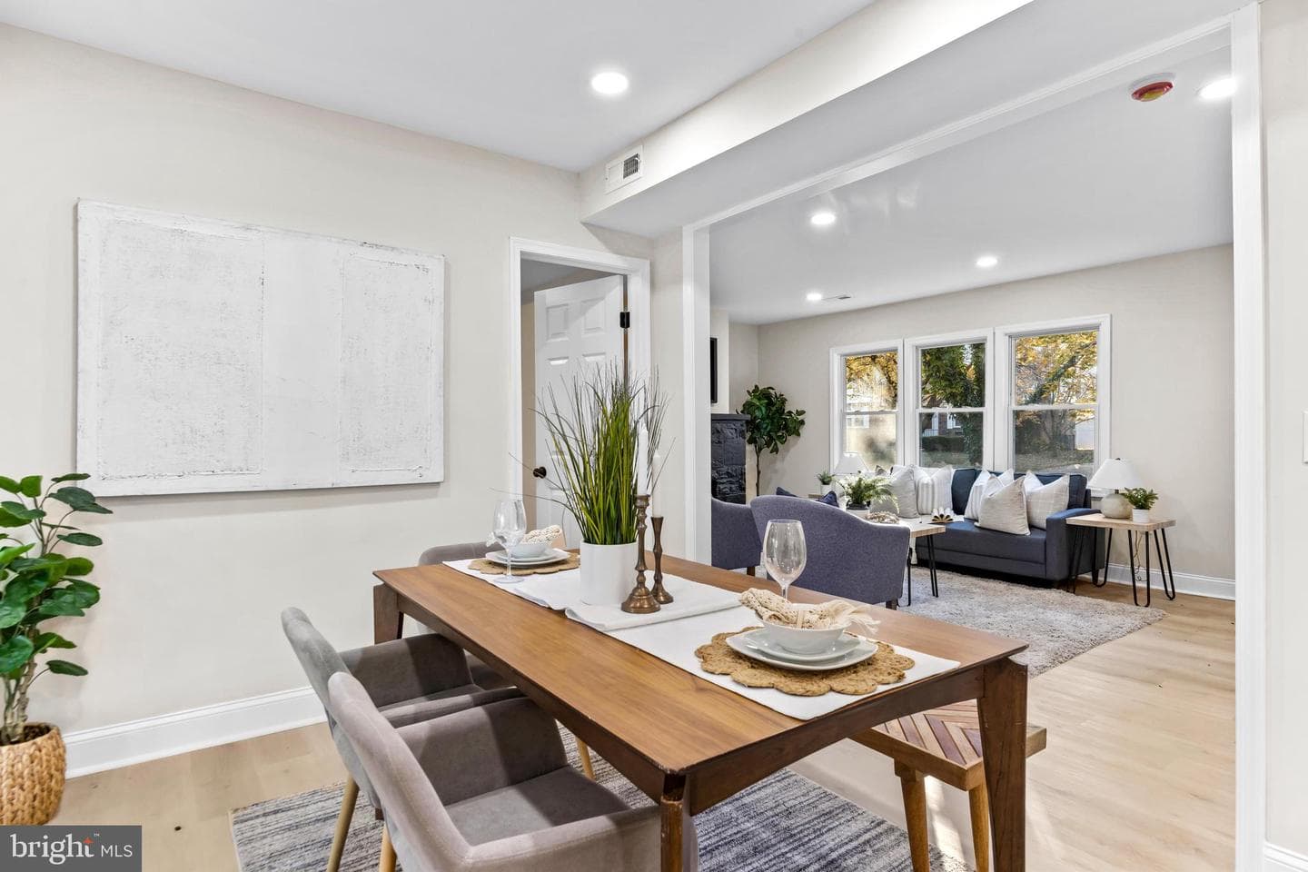 611 Cliveden Road photo 12