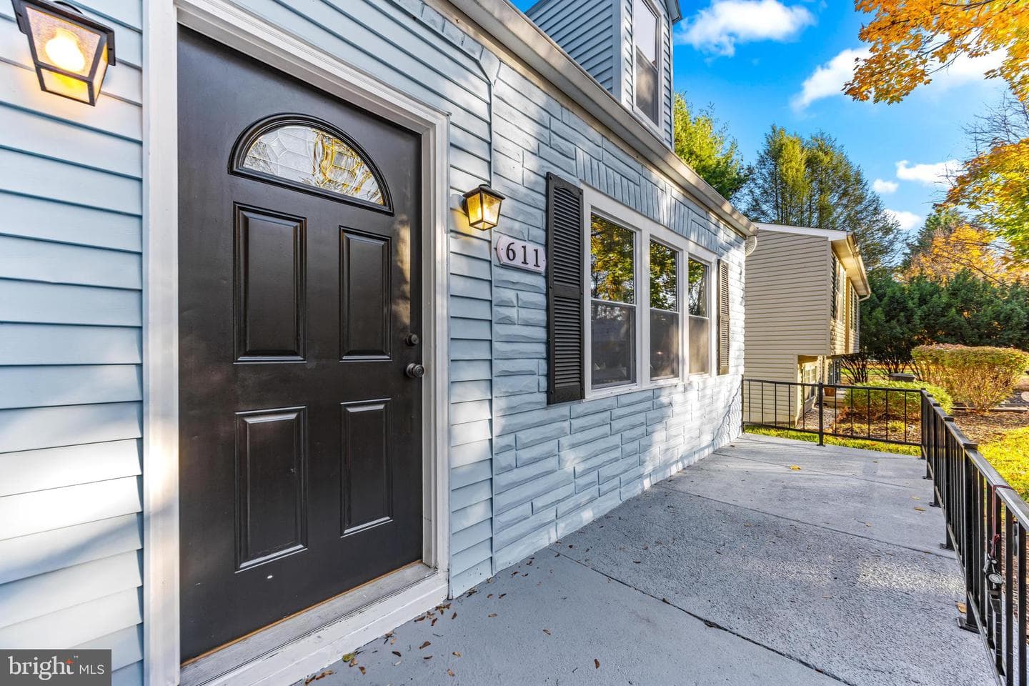 611 Cliveden Road photo 3
