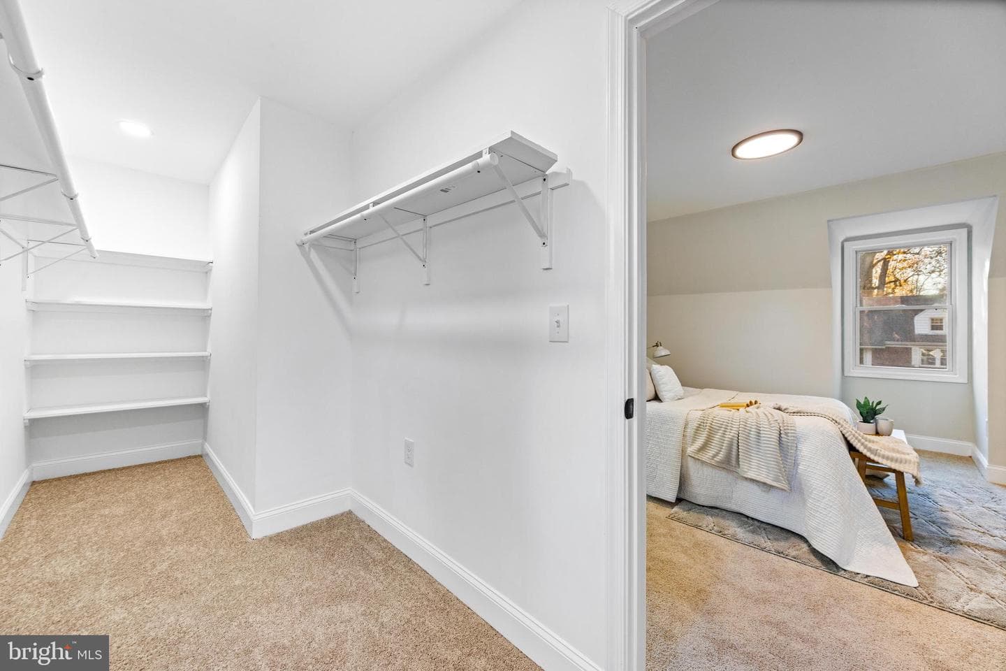 611 Cliveden Road photo 32