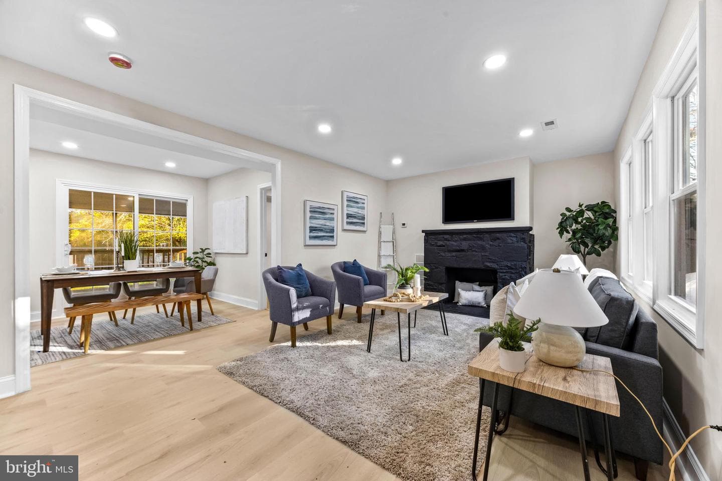 611 Cliveden Road photo 4