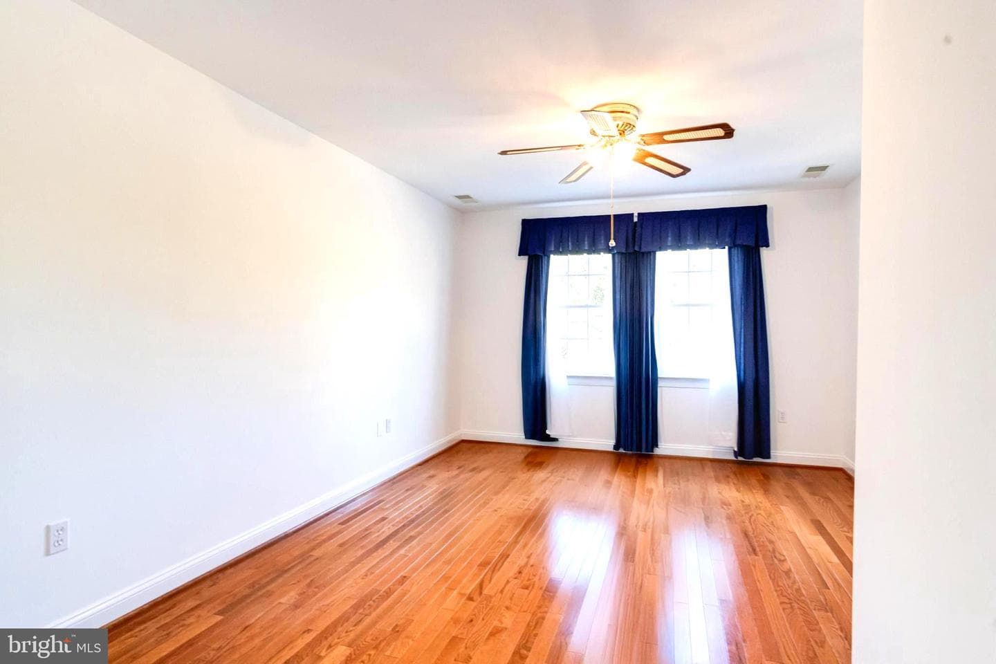 1432 Shore Road photo 38