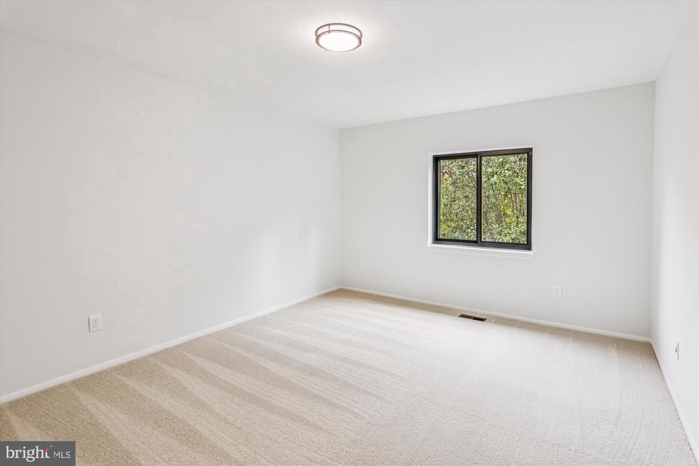 15 Lacosta Court photo 33