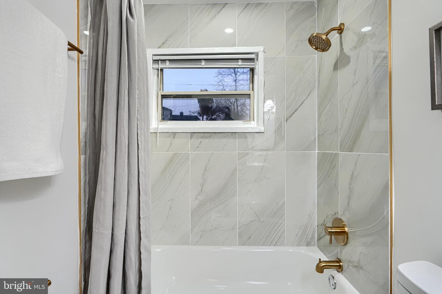 6815 Fox Meadow photo 17
