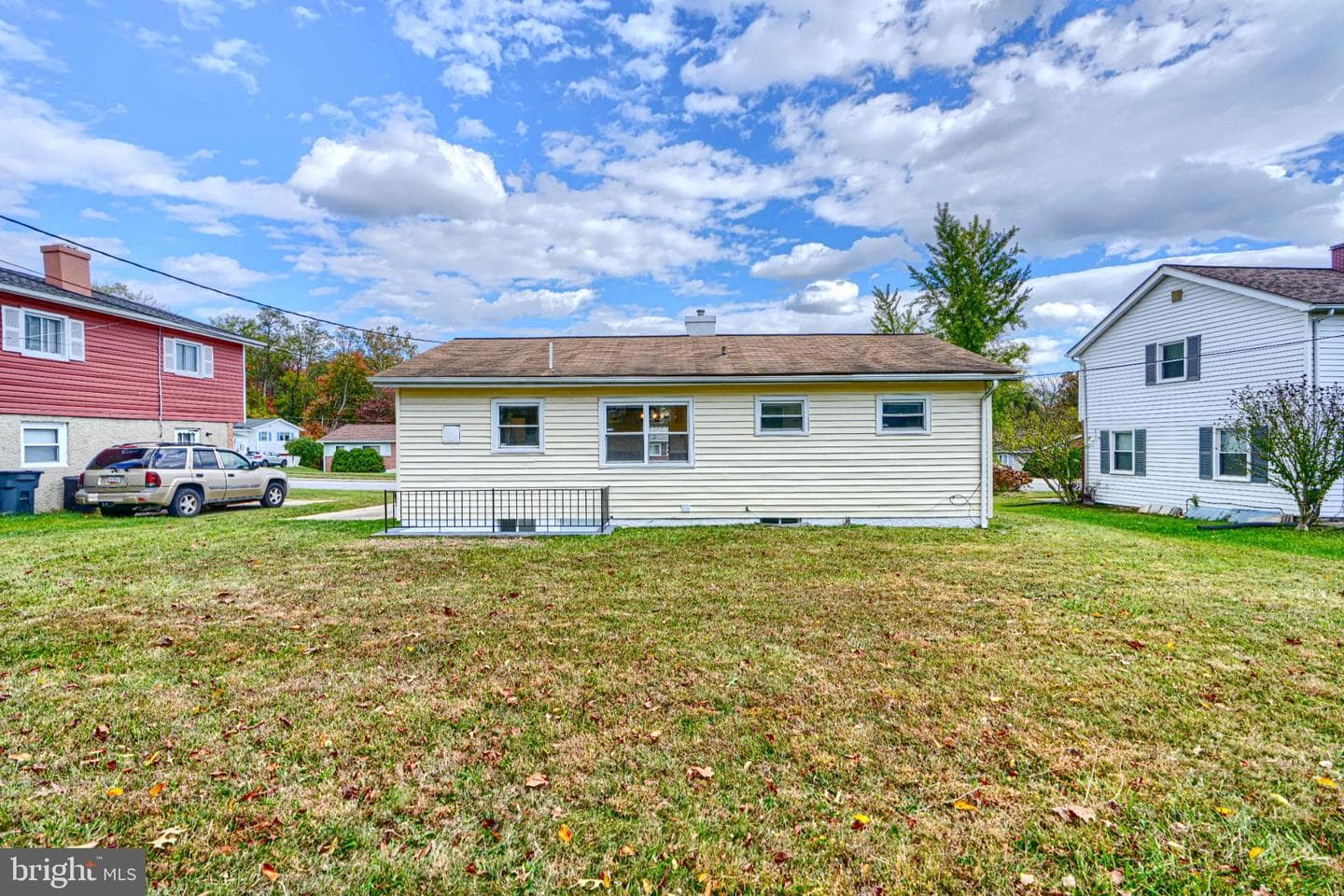 6815 Fox Meadow photo 40