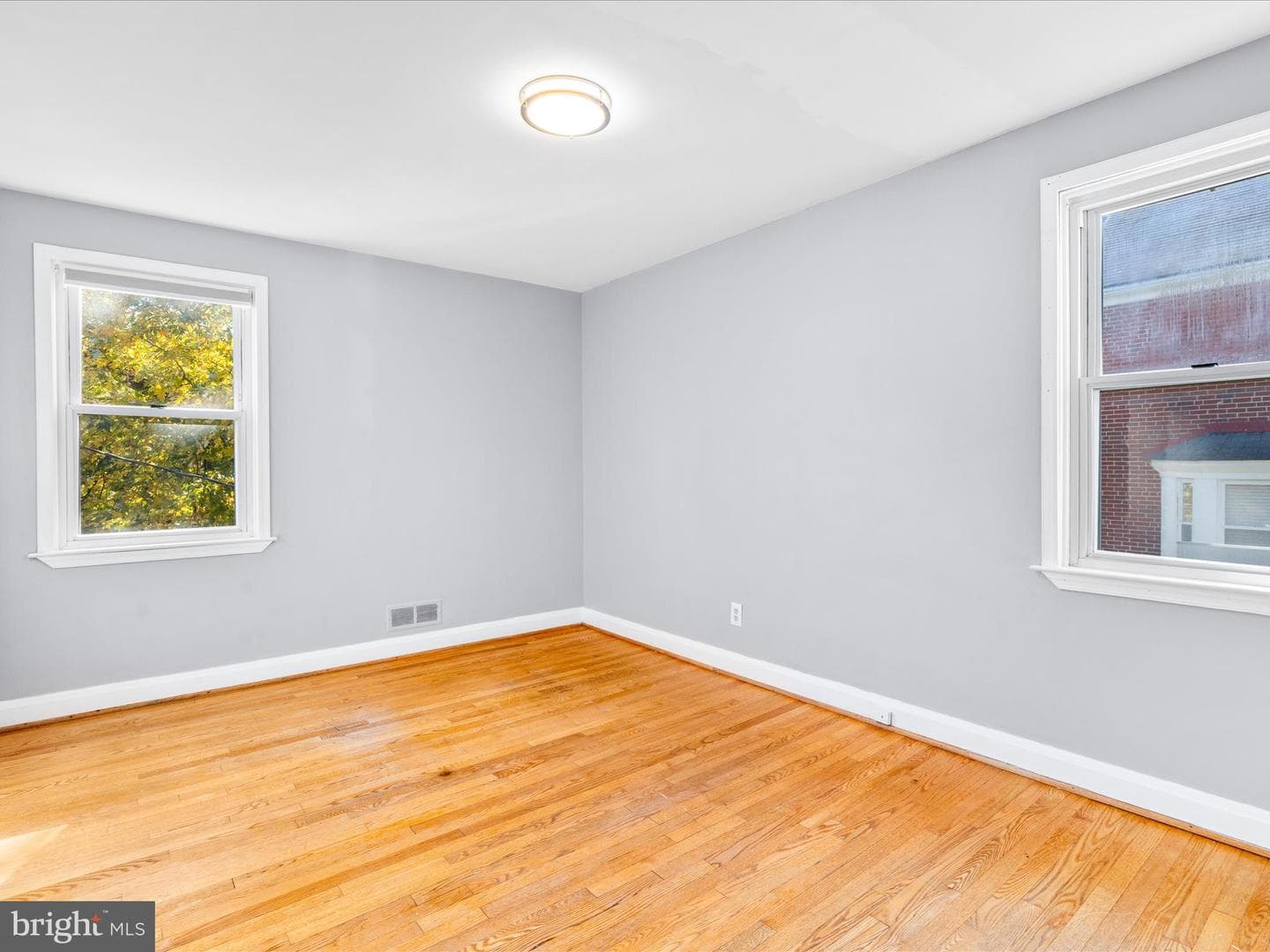 1171 Granville Road photo 20