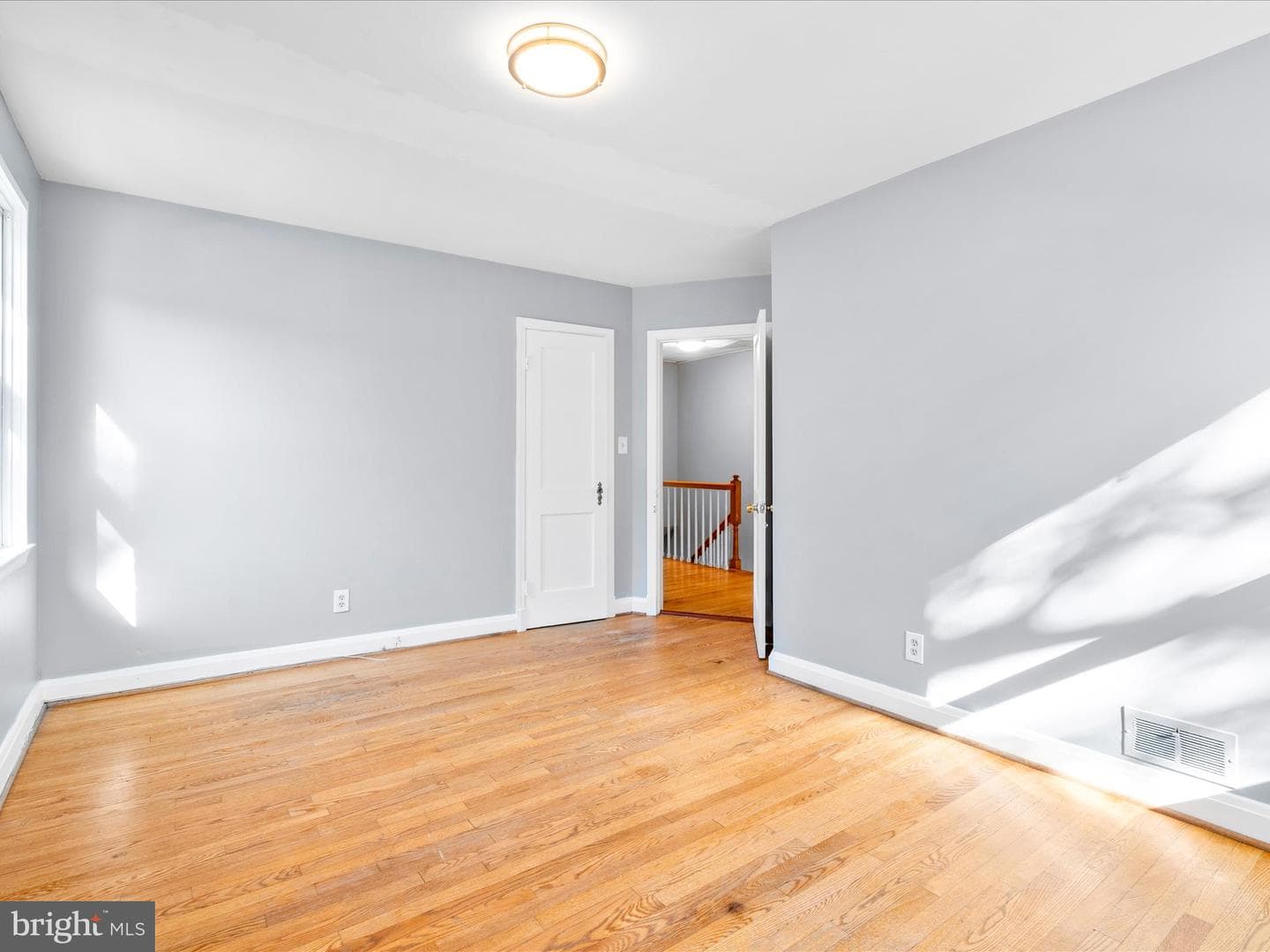 1171 Granville Road photo 21
