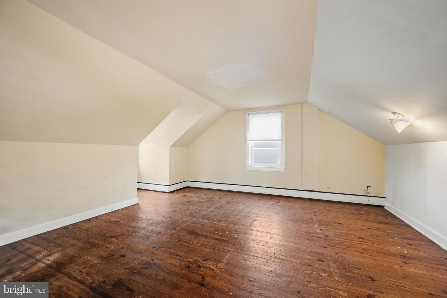 4605 Linden Avenue photo 19