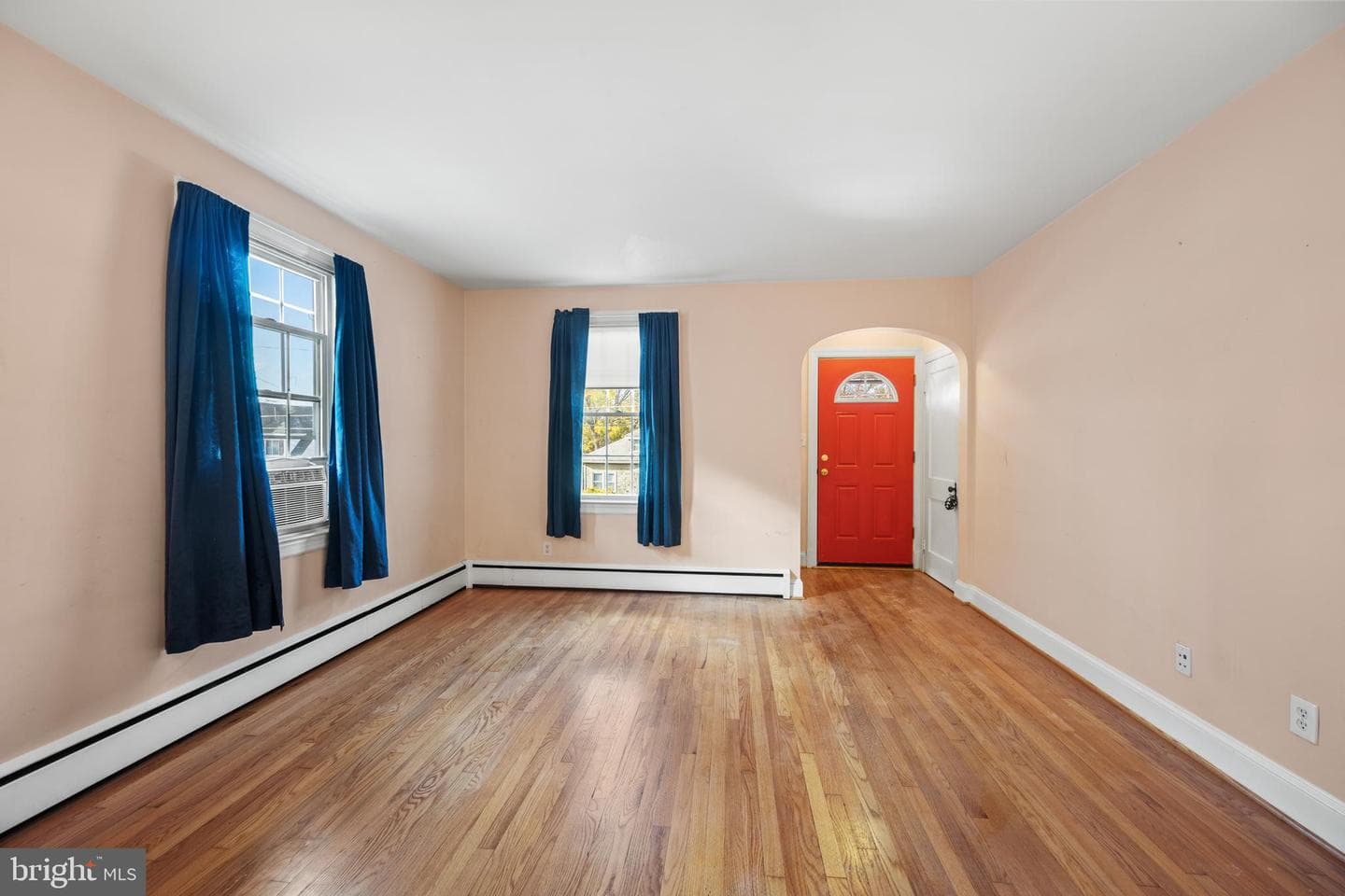 4605 Linden Avenue photo 3