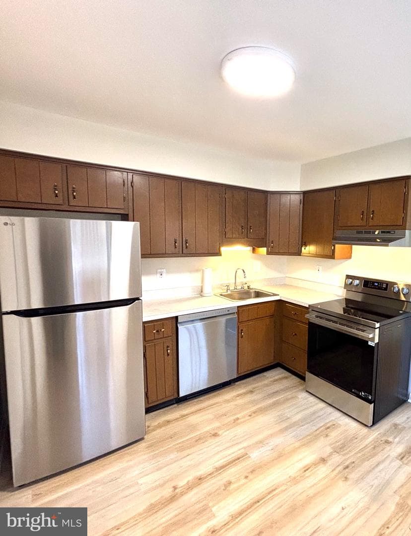 11 McKenna Court photo 8