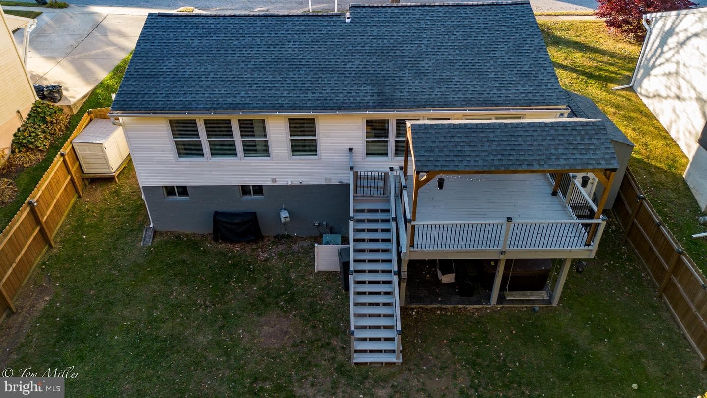 9544 Gunhill Circle photo 3