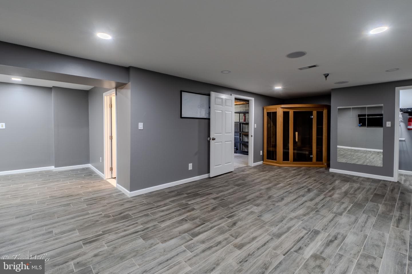 9544 Gunhill Circle photo 40