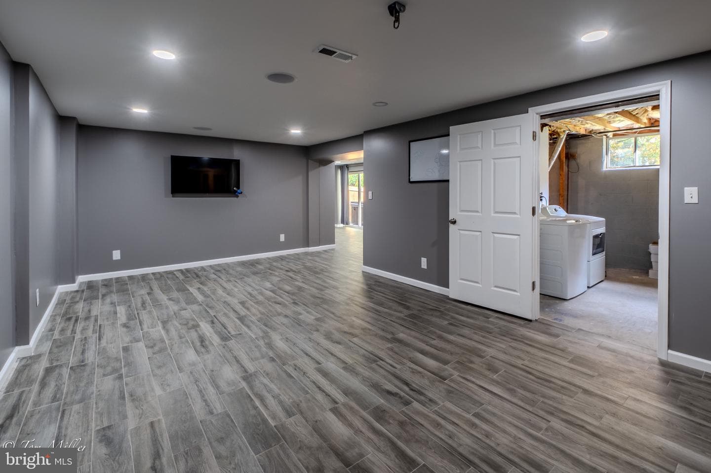9544 Gunhill Circle photo 41