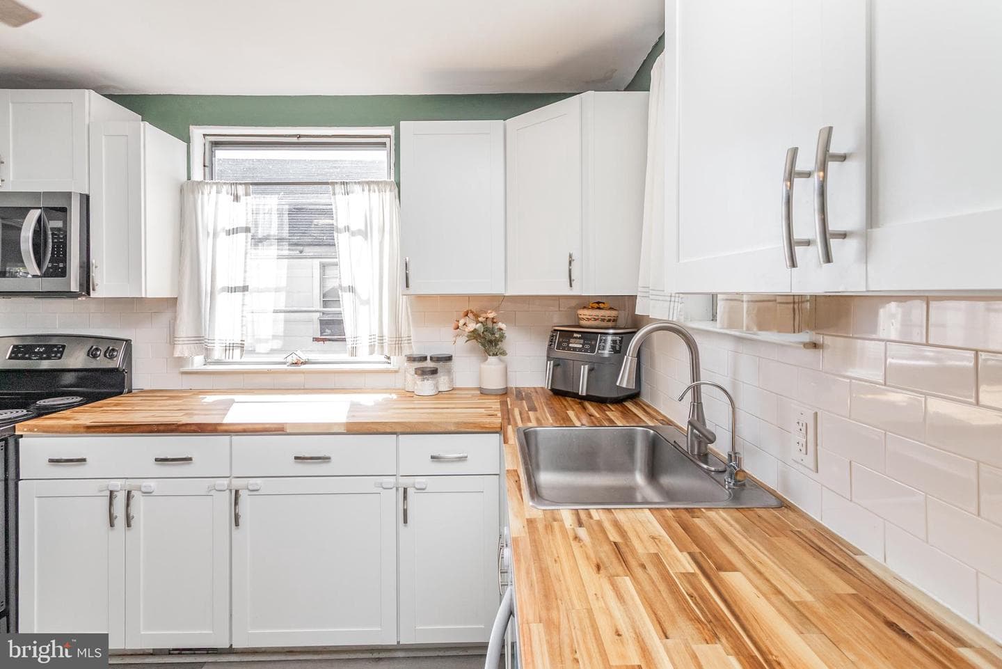 8306 Beryl Road photo 10