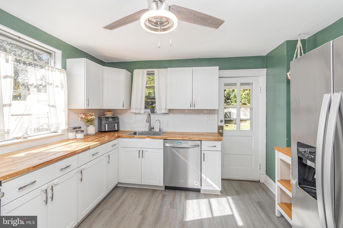 8306 Beryl Road photo 9