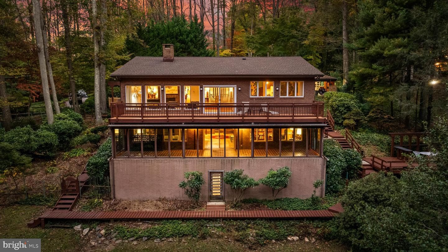 1106 High Country Road photo 1