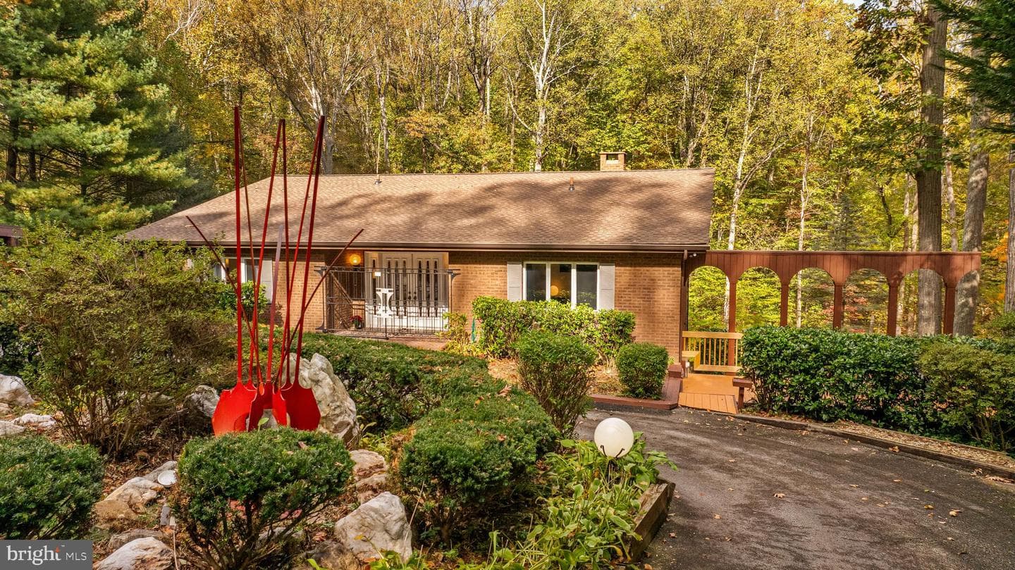 1106 High Country Road photo 2