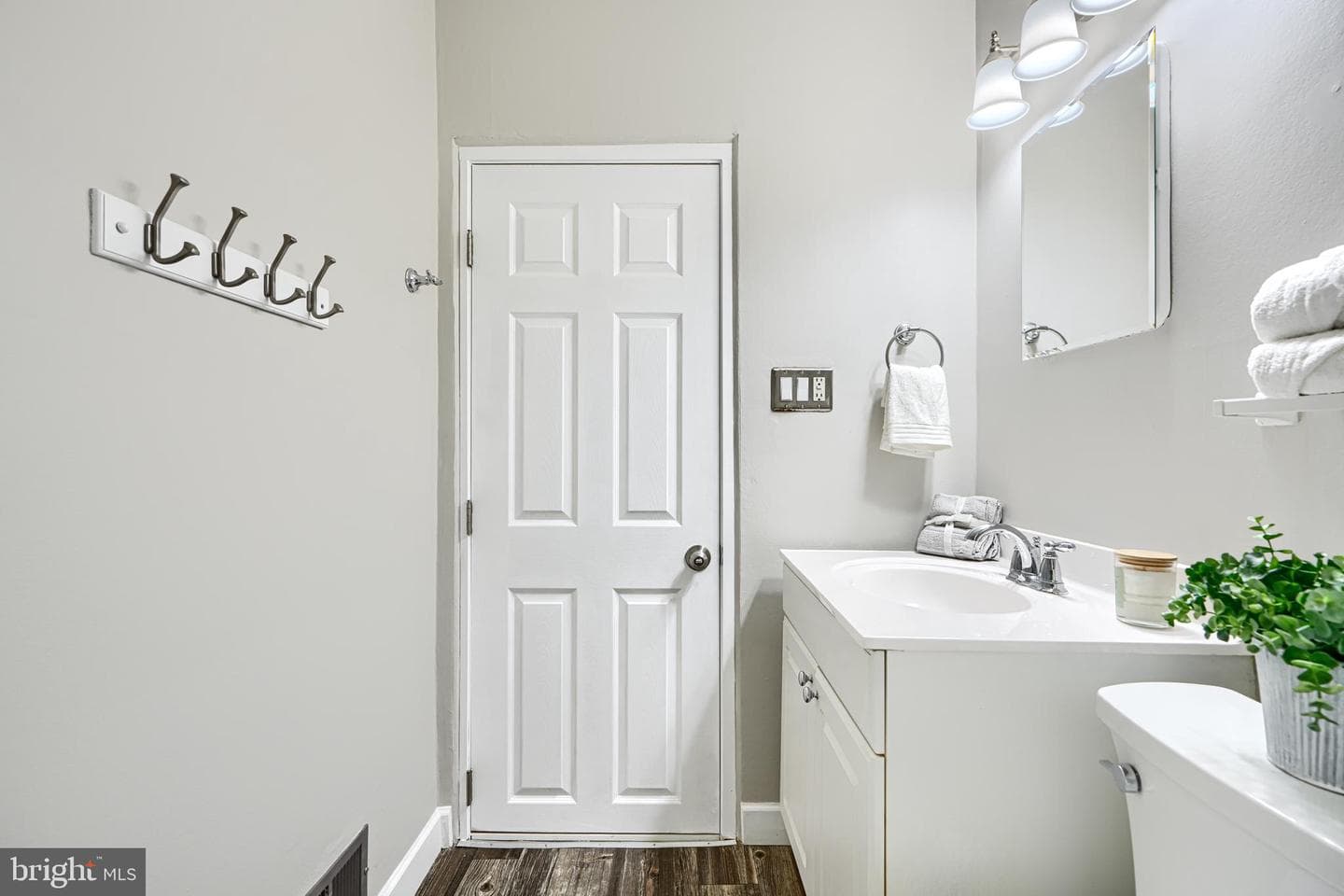 1620 Naturo Road photo 17