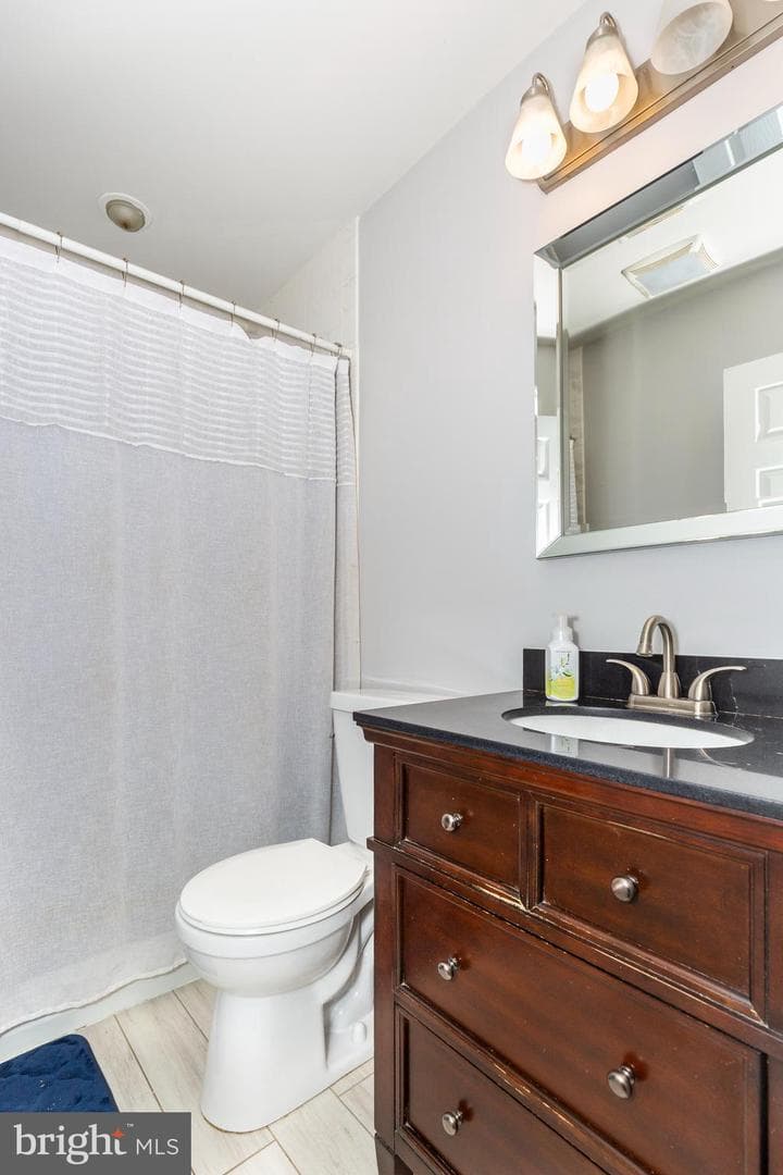 318 Bryanstone Road photo 16