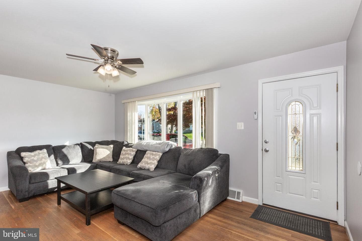 318 Bryanstone Road photo 3