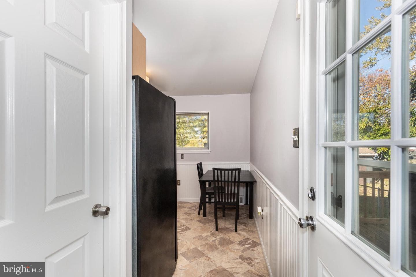 318 Bryanstone Road photo 5