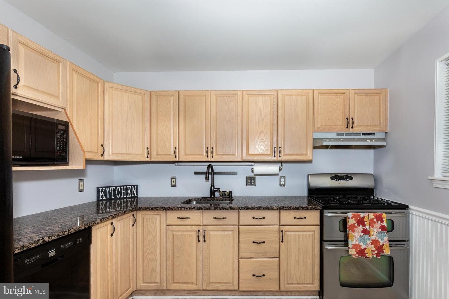 318 Bryanstone Road photo 8