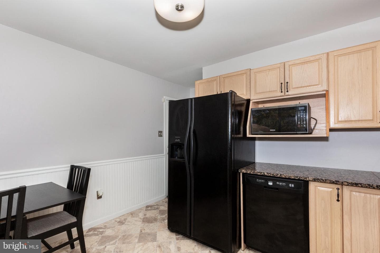 318 Bryanstone Road photo 9
