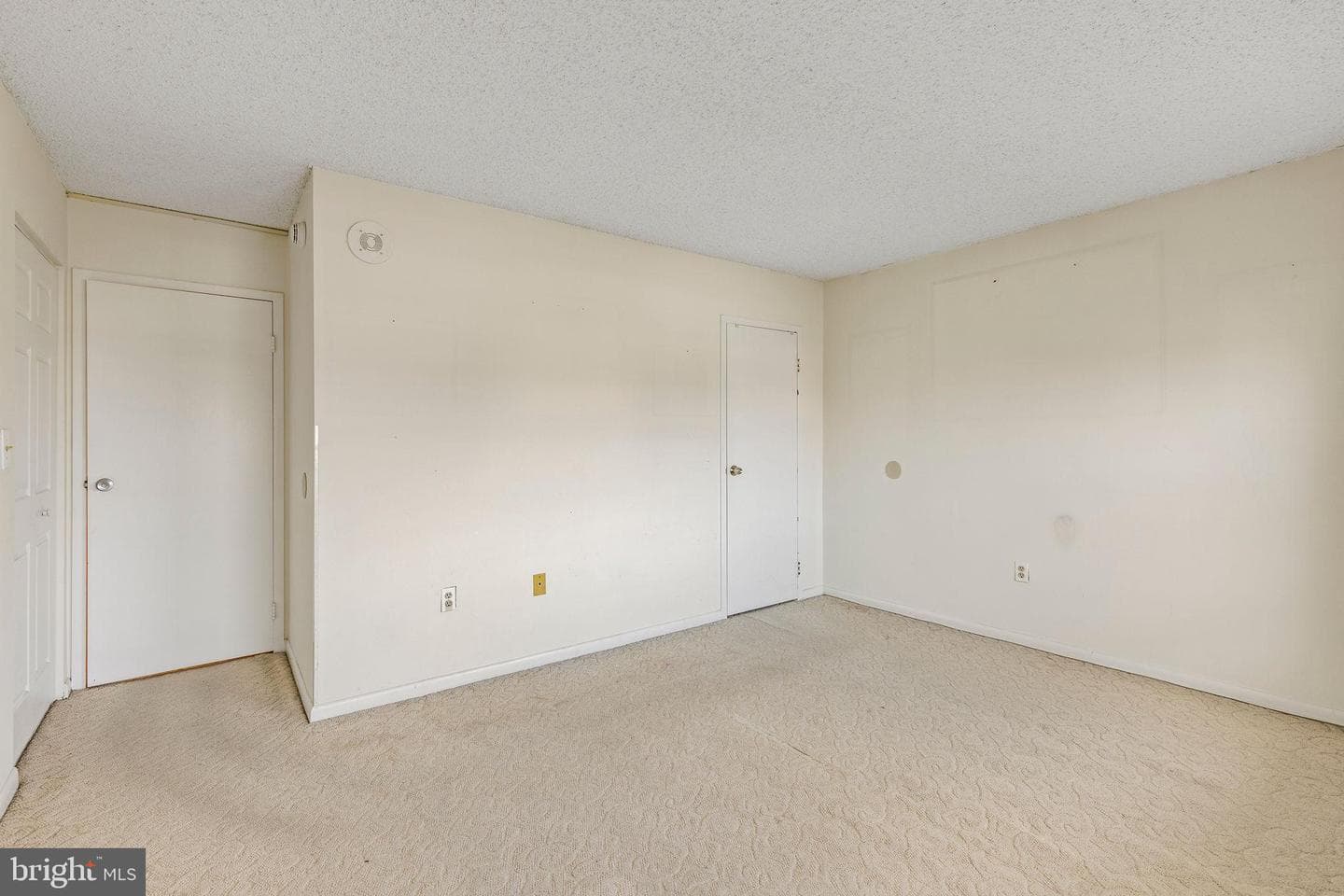 205 E Joppa Road #1606 photo 20