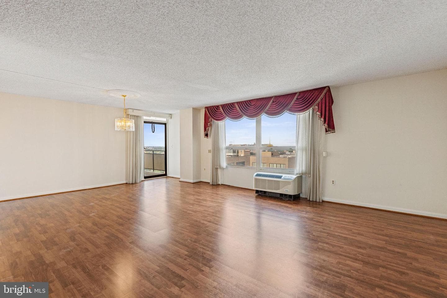 205 E Joppa Road #1606 photo 7