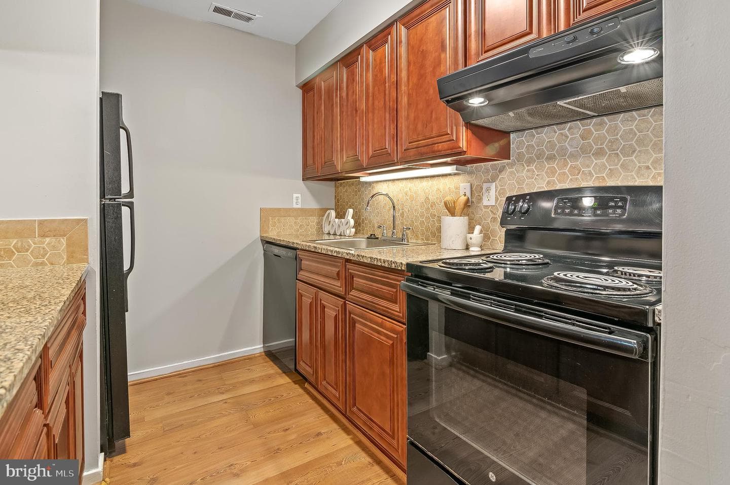 79 Greenwich Place #79 photo 9