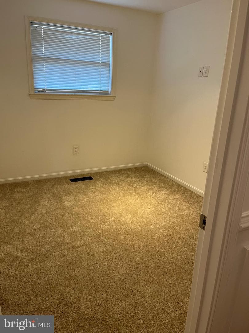 8829 Sigrid Road photo 12