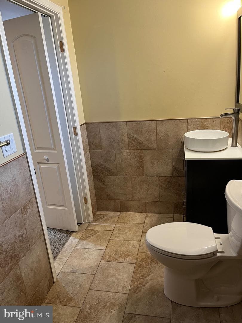 8829 Sigrid Road photo 28