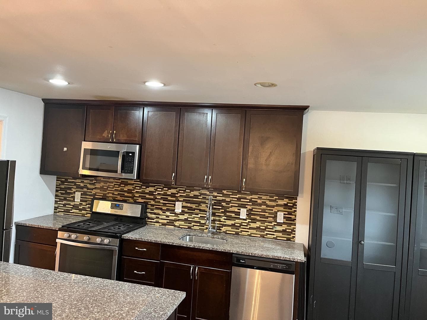 8829 Sigrid Road photo 6