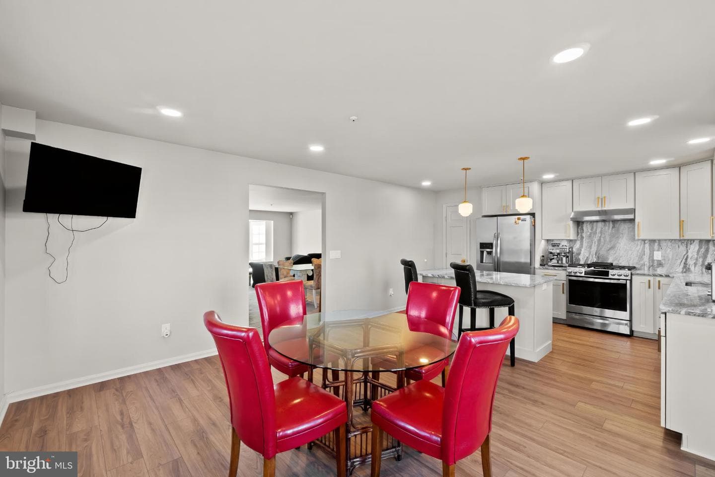 9500 Georgian Way photo 24