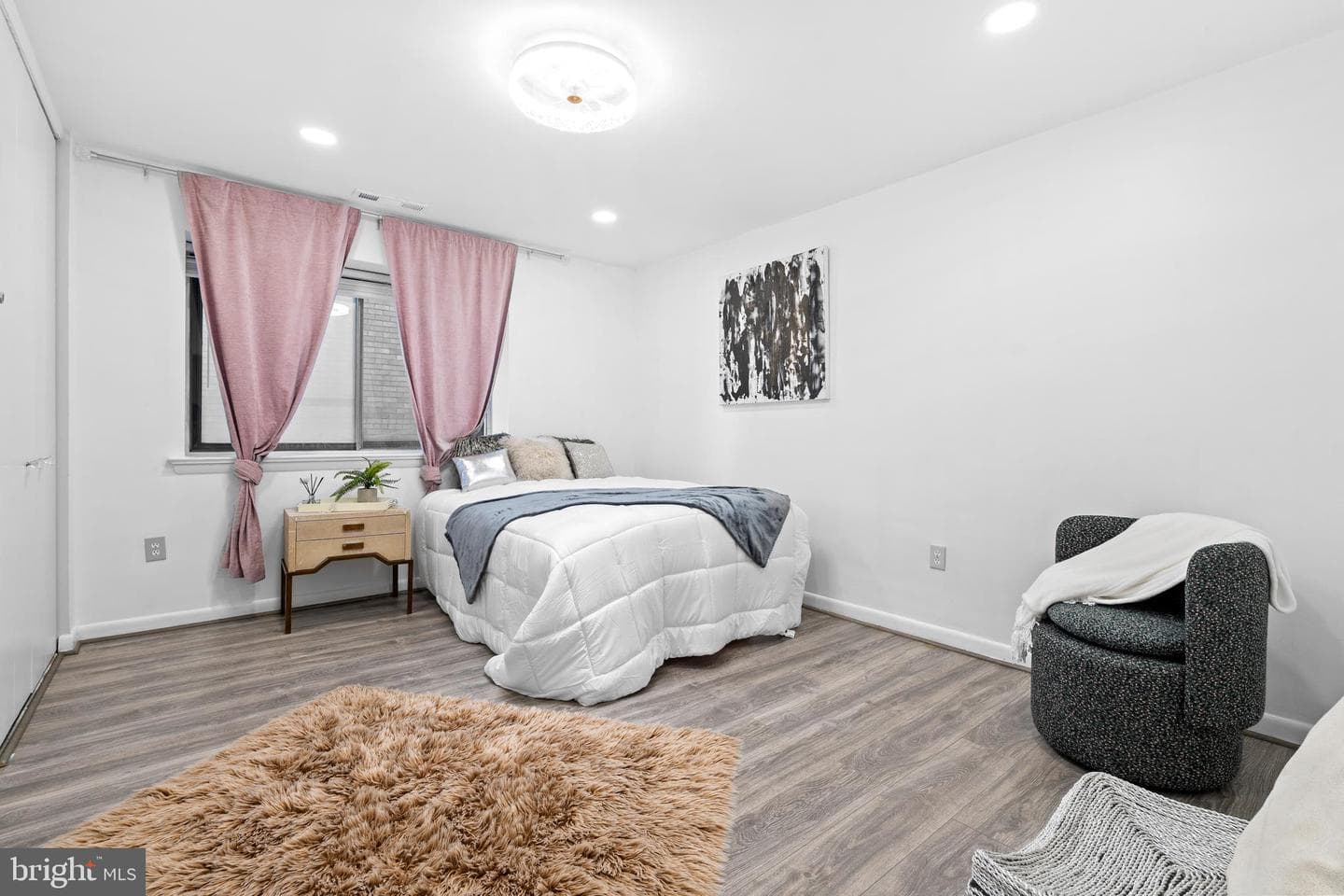 130 Slade Avenue #201 photo 12