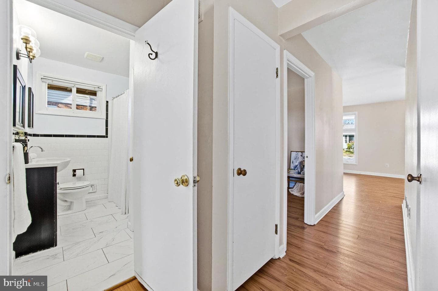 57 Gerard Avenue photo 13