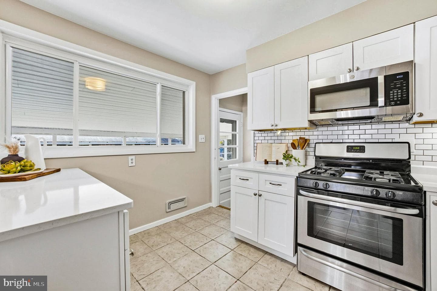 57 Gerard Avenue photo 14