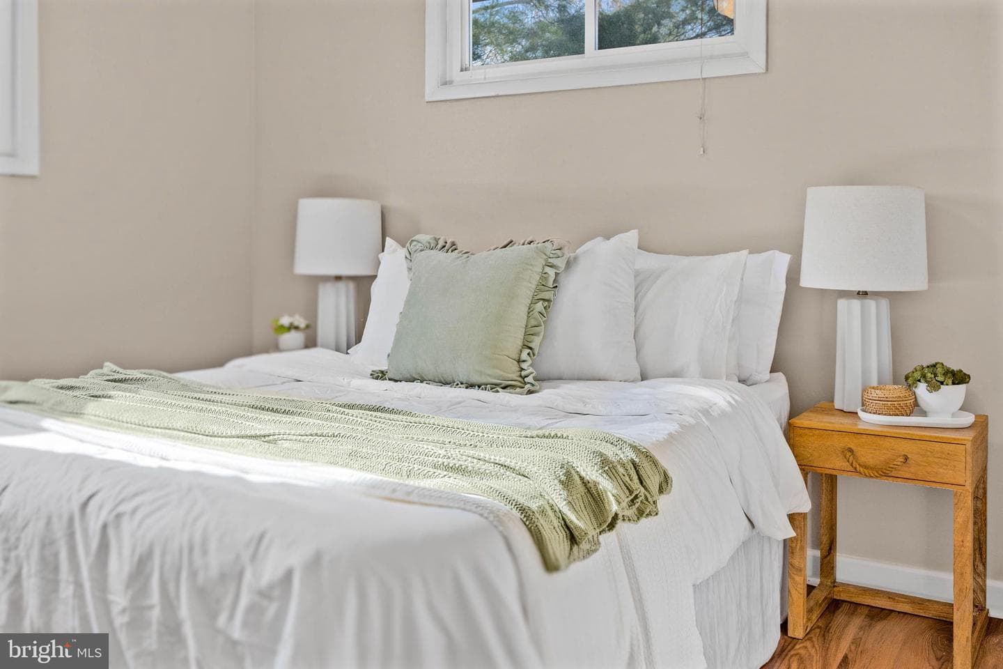 57 Gerard Avenue photo 23