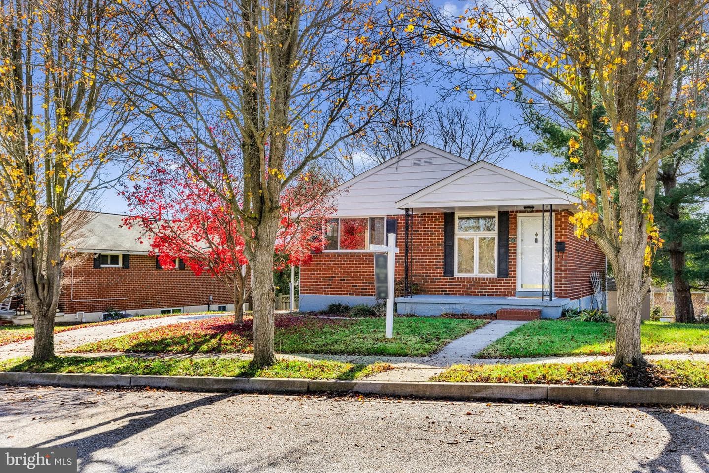 57 Gerard Avenue photo 3