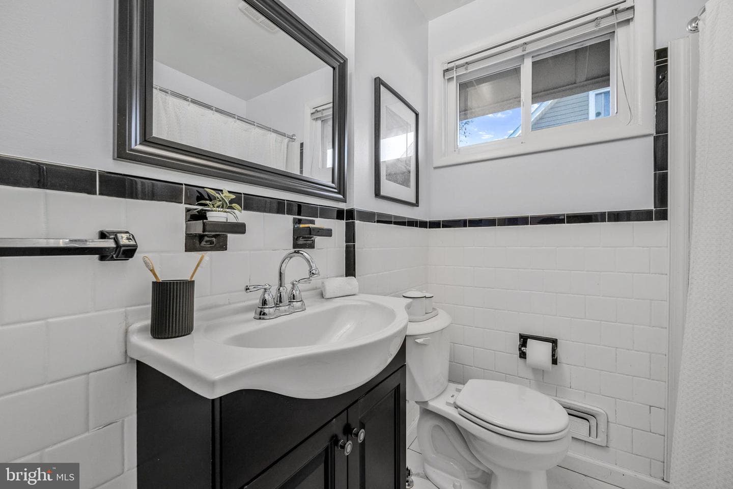 57 Gerard Avenue photo 33