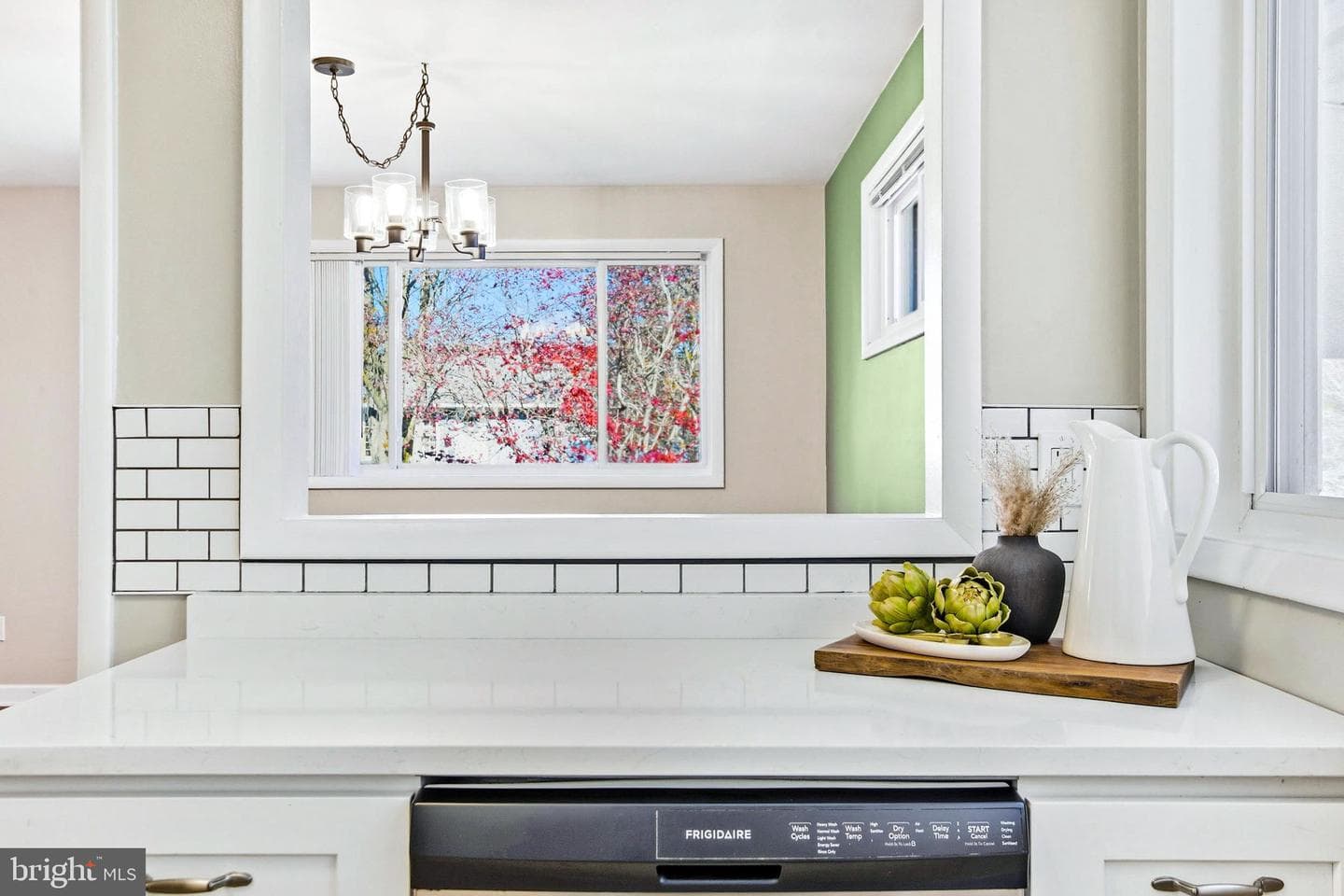 57 Gerard Avenue photo 43
